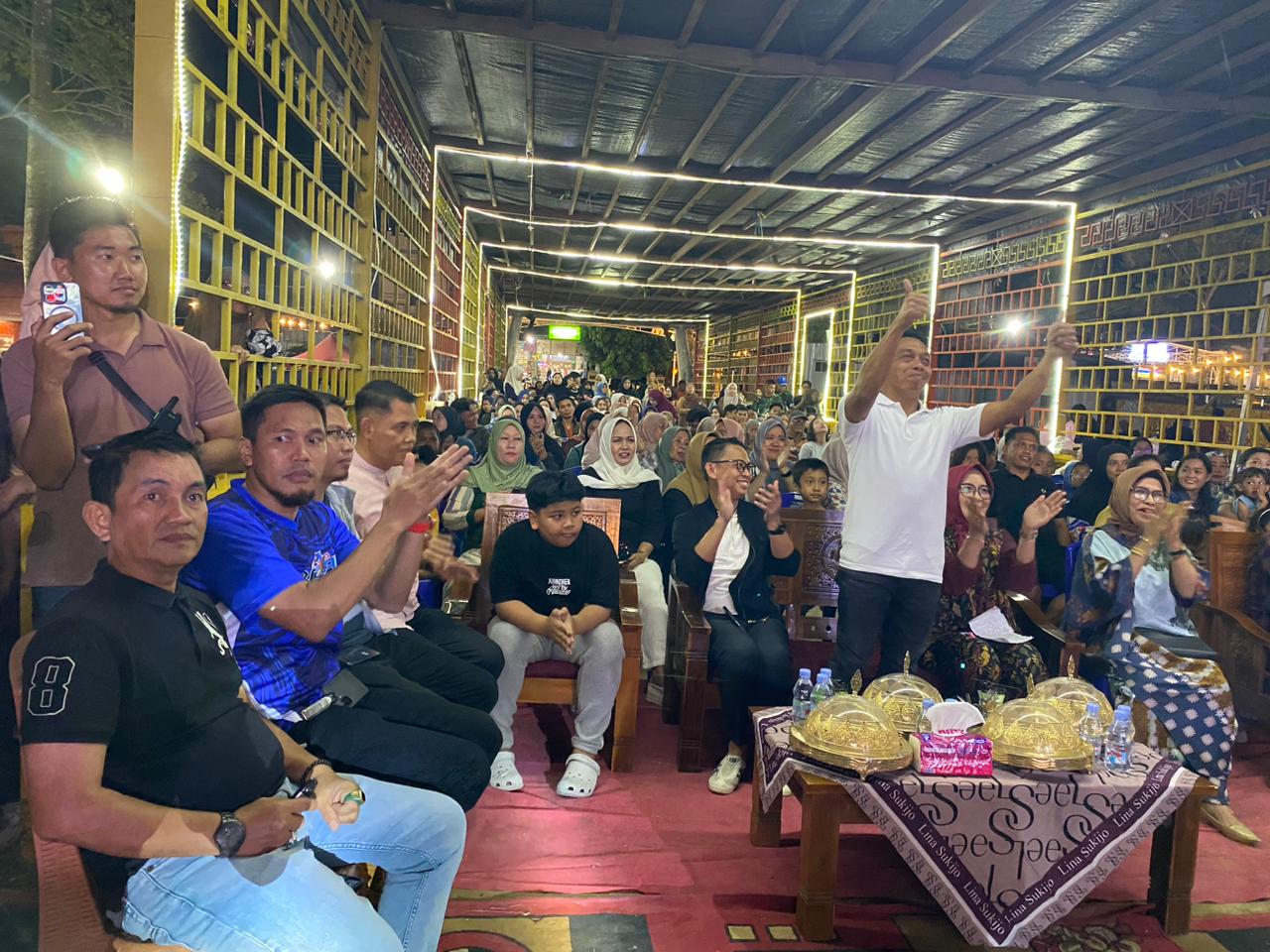 Bupati Sidrap Syaharuddin Alrif menghadiri sanggar seni pajoge di monumen ganggawa