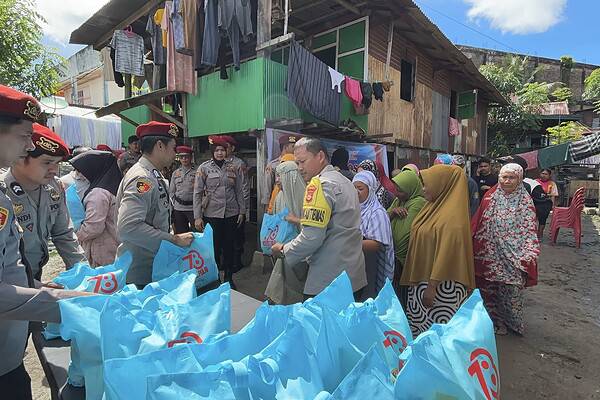 Satreskrim Polres Pinrang Berbagi ke Masyarakat pada HUT satreskrim