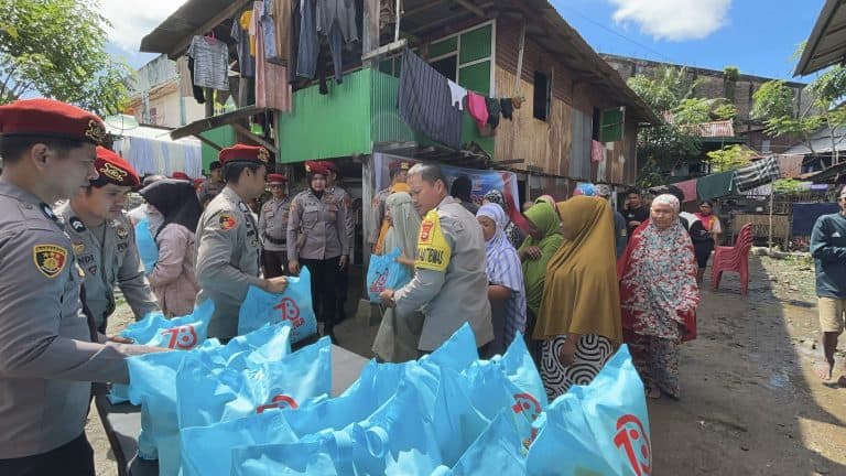 Satreskrim Polres Pinrang Berbagi ke Masyarakat pada HUT satreskrim