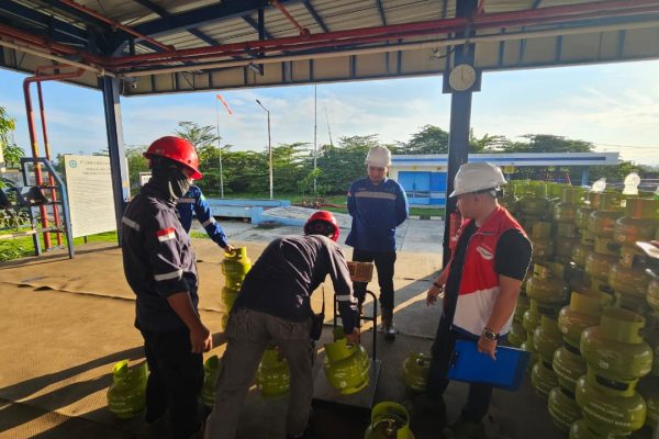Pertamina Patra Niaga Dropping LPG 3 Kg di Wilayah Sulsel dan Sulbar Selama Satgas Nataru