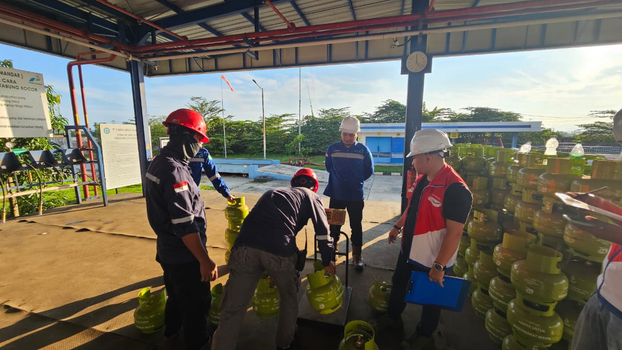 Pertamina Patra Niaga Dropping LPG 3 Kg di Wilayah Sulsel dan Sulbar Selama Satgas Nataru