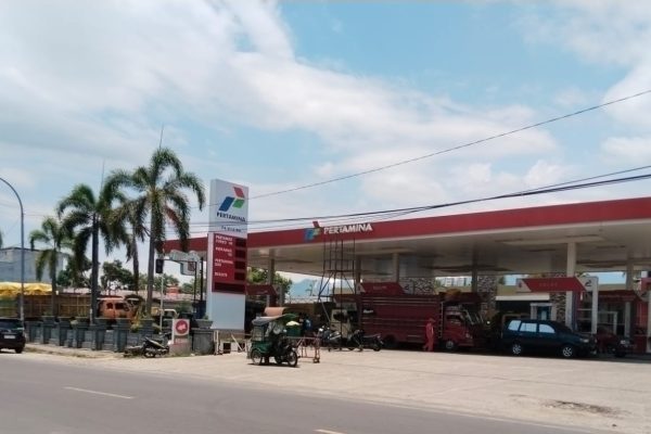 Pertamina menambah pasokan BBM jenis solar di Kabupaten Polman Sulbar 