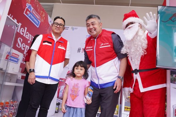 Pertamina Patra Niaga menghadirkan layanan Serambi MyPertamina Mini/Compact di Bandara Internasional Sam Ratulangi,