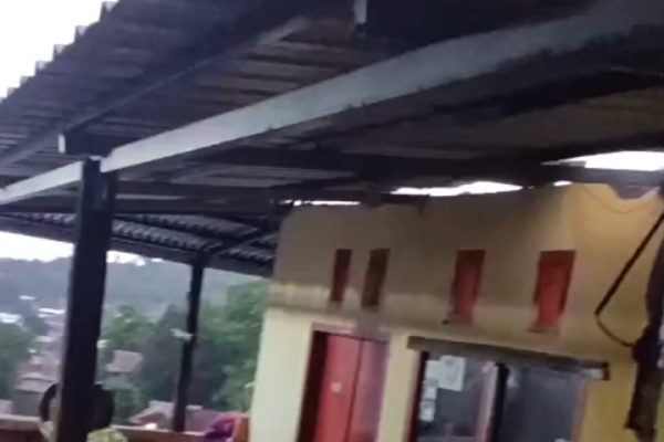 Ruman salah satu warga Cappa Galung rusak akibat angin kencang