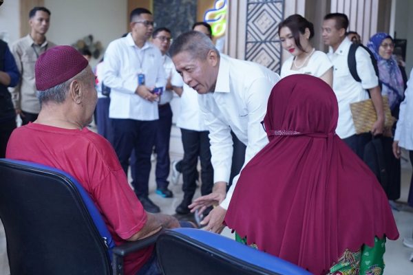 Dewan Komisaris PT Pertamina bersama Komite Audit serta Komite Pemantau Investasi dan Manajemen Risiko melaksanakan management walkthrough ke Rumah Sakit Otak dan Jantung Pertamina Makassar Royal Biringkanaya, Sulawesi Selatan