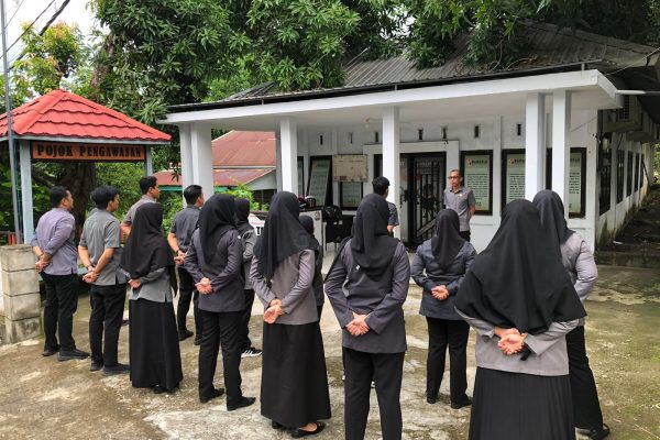 Jajaran Bawaslu Kota Parepare melaksanakan apel pagi