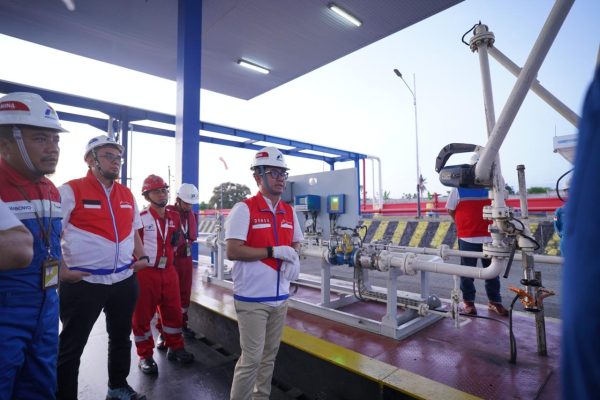 Pertamina Patra Niaga Regional Sulawesi melaksanakan kegiatan Management Walkthrough (MWT) yang dipimpin langsung oleh Executive General Manager (EGM) Pertamina Patra Niaga Regional Sulawesi, Deny Sukendar,