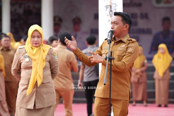 Bupati Sidrap Syaharuddin Alrif memimpin Apel Gabungan ASN di Lapangan SKPD