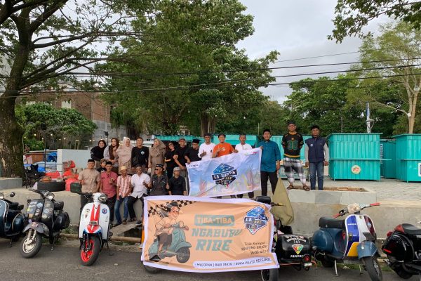 Komunitas La Vespa Parepare menjalin silaturahmi melalui berbagi takjil dan buka puasa bersama