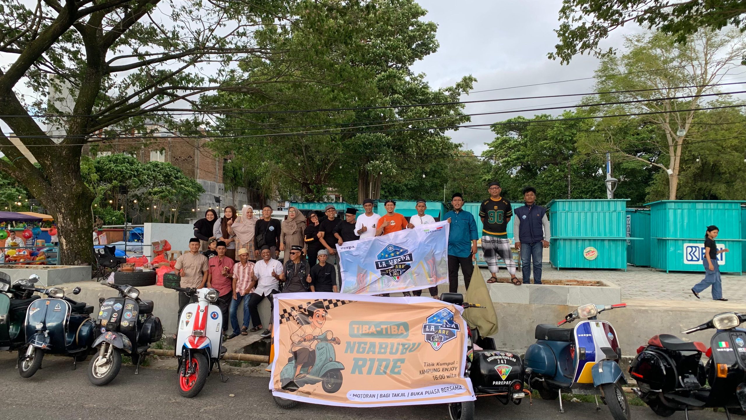 Komunitas La Vespa Parepare menjalin silaturahmi melalui berbagi takjil dan buka puasa bersama
