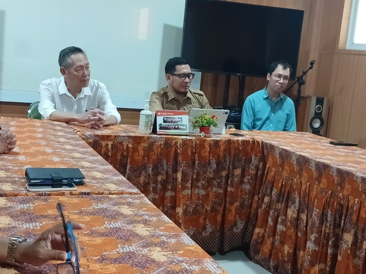 jajaran Pemkot Parepare yang dipimpin Sekretaris Daerah (Sekda) Amarun Agung Hamka melakukan kunjungan kerja ke RS Fatima