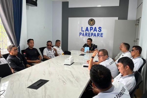Lembaga Pemasyarakatan Kelas IIA Parepare melaksanakan rapat persiapan menyambut Hari Raya Idul Fitri 1447 H,