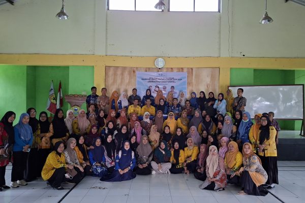 Kepala Dinas Pendidikan dan Kebudayaan Kabupaten Barru, Andi Milawaty, membuka kegiatan Kelompok Kerja Guru (KKG) perdana Guru Kelas semester genap Tahun Ajaran 2025–2026 di Kecamatan Mallusetasi