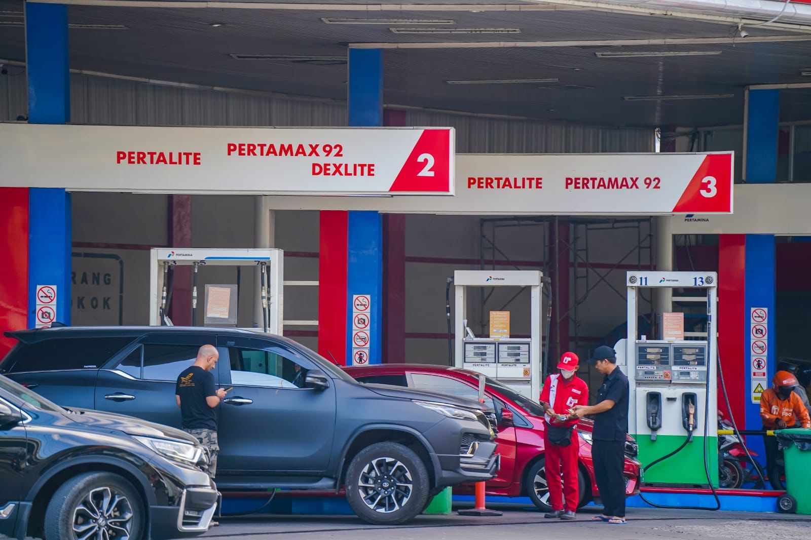 Pertamina Patra Niaga Regional Sulawesi Pastikan Pasokan BBM Enrekang Aman, Antrean di SPBU Massemba Dipicu Lonjakan Arus Balik