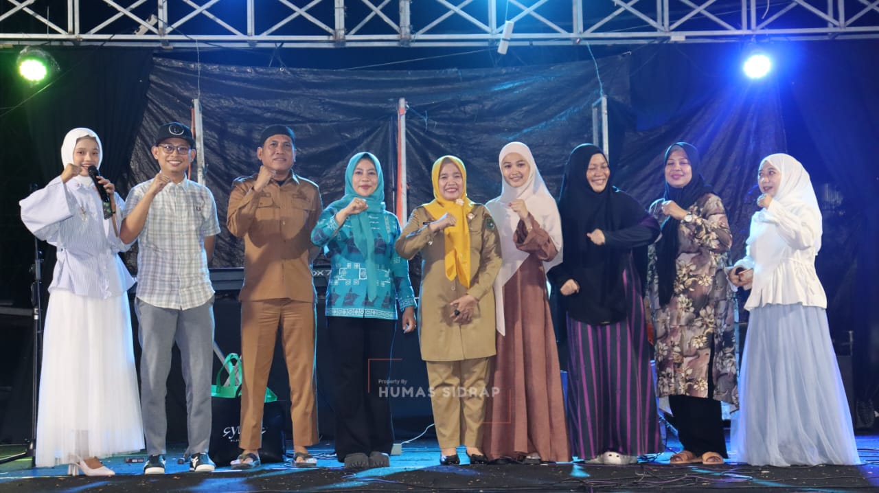 Wakil Bupati Sidenreng Rappang (Sidrap), Nurkanaah, secara resmi menutup pelaksanaan Saromase Ramadhan Fair 2026 di pelataran Monumen Ganggawa, Pangkajene, Kecamatan Maritengngae