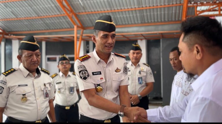 Lapas Parepare menyerahkan remisi khusus hari raya Nyepi