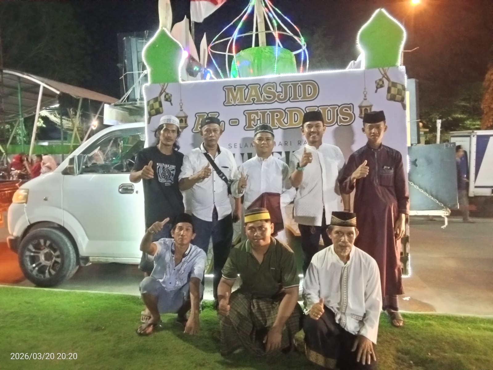 Pengurus Masjid Al Firdaus Labukkang menyemarakkan lomba Takbir Keliling yang digelar pemerintah kota Parepare dalam rangka Hari Raya Idul Fitri 1447 H