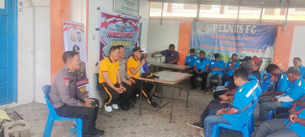 Polsek KPN Serap Aspirasi TKBM Pelabuhan Nusantara Parepare Lewat Jumat Curhat