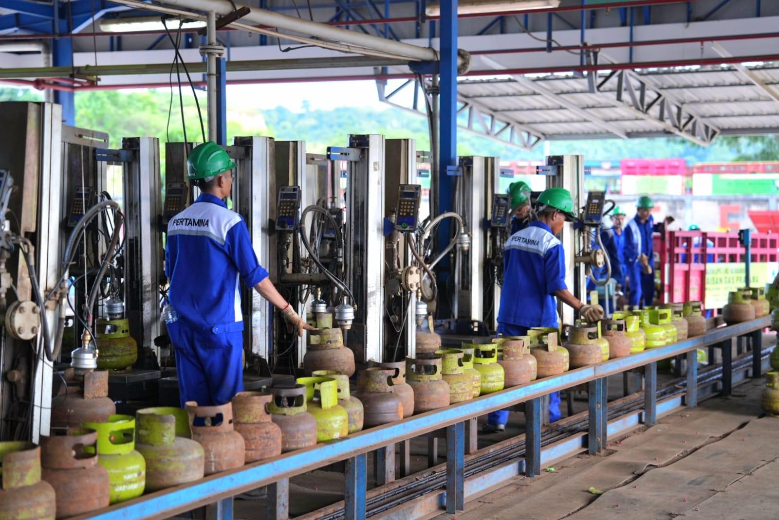 Pertamina Patra Niaga Regional Sulawesi Pastikan Keandalan Sarfas dan Stok LPG Melalui Kunjungan Manajemen di Kendari