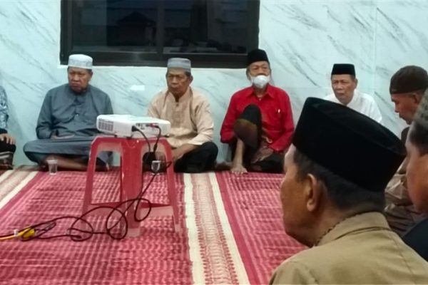Kajian Rutin setiap Sabtu di Masjid Miftahul Jannah, Perumahan Sao Lapadde, Kelurahan Lapadde, Kota Parepare menghadirkan narasumber Dr. H. Abdillah, Lc., M.HI., dosen di IAIN Parepare