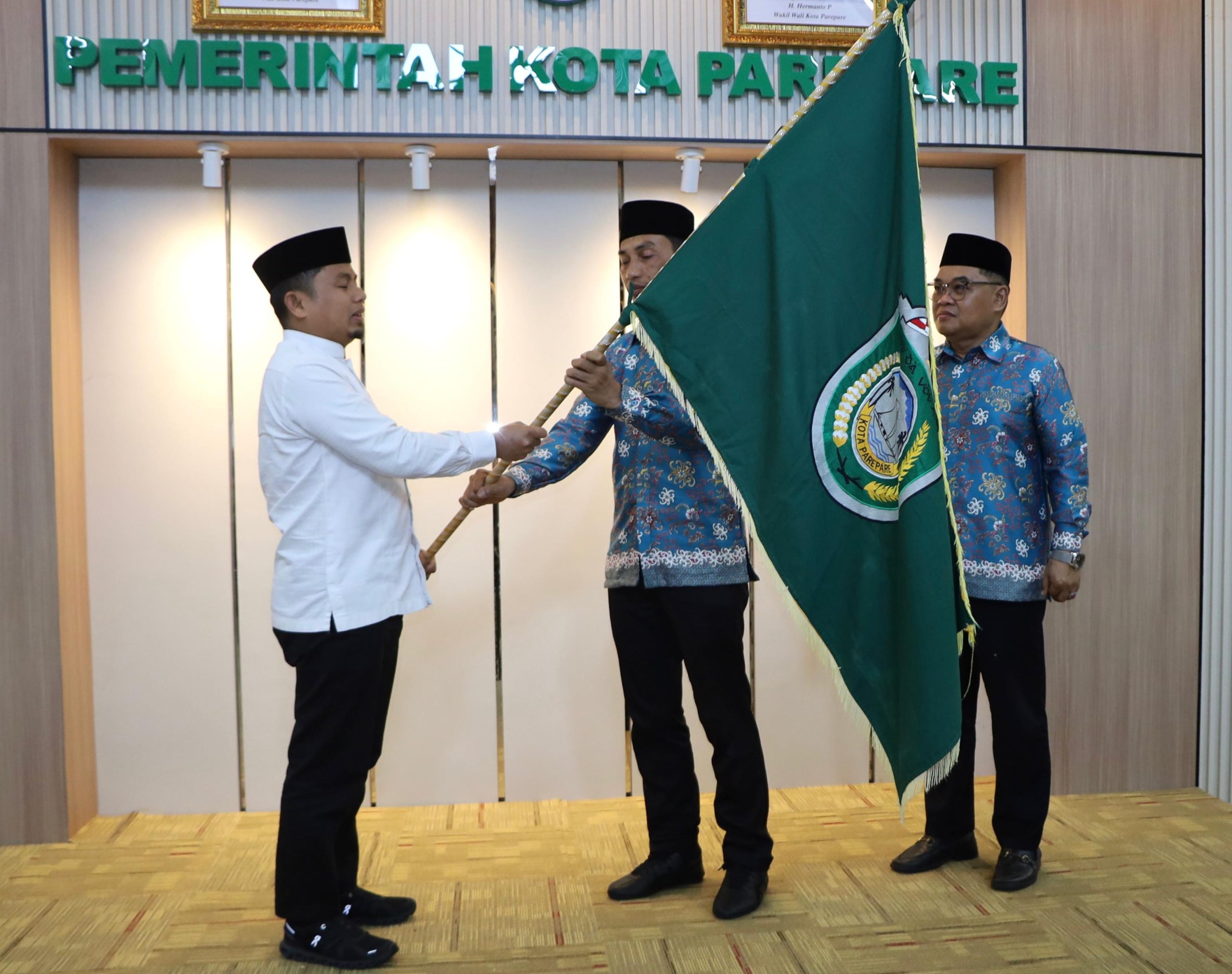 Wali Kota Parepare, Tasming Hamid, secara resmi melepas kafilah Kota Parepare untuk mengikuti Musabaqah Tilawatil Qur’an (MTQ) XXXIV tingkat Provinsi Sulawesi Selatan yang akan digelar di Kabupaten Maros
