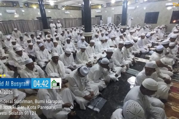 Safari Shalat Subuh berjemaah yang digelar oleh Majelis Syuhada Kota Parepare di Masjid Jami Al Busyirah Panroko