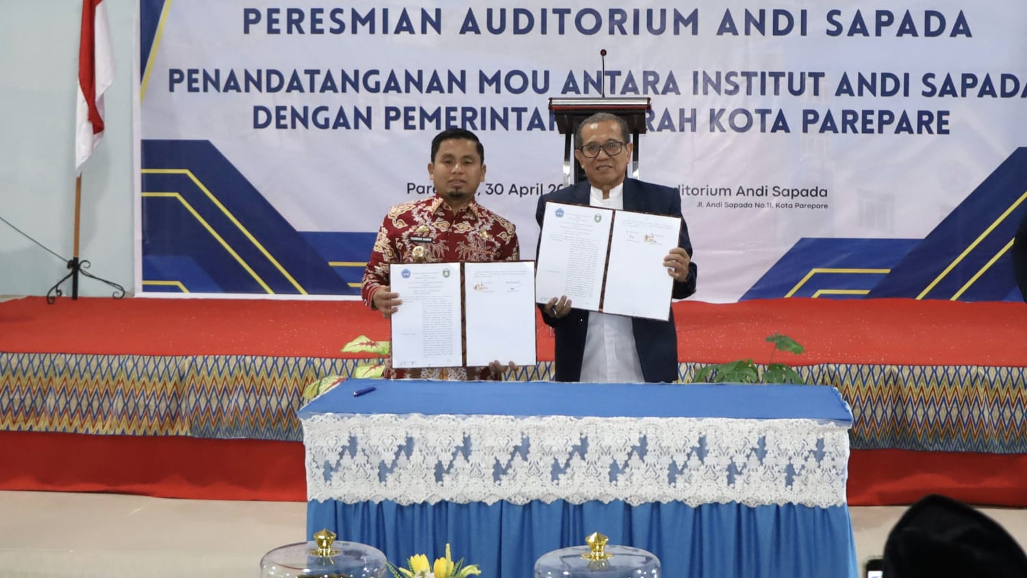 Wali Kota Parepare Tasming Hamid menghadiri dan mengapresiasi peresmian gedung auditorium Institut ilmu sosial dan bisnis Andi Sapada